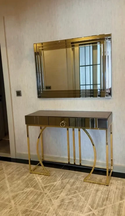 Burdur koridor giriş aynalı dresuar altın metal ayaklı